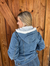 Load image into Gallery viewer, Wrangler Ladies Hooded Fleece Lined Denim Jacket